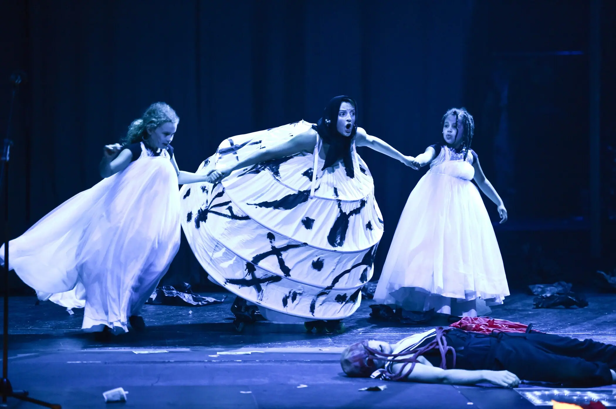Abschlussball – Berliner Ensemble 2016, Szenenfoto 9 von 9