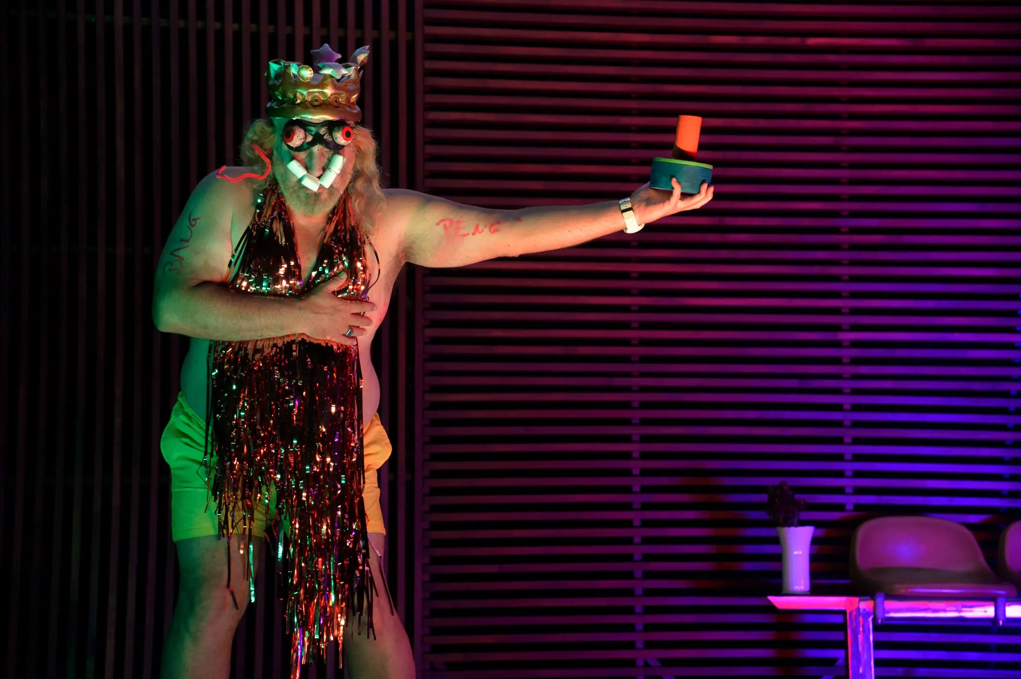 Vor Sonnenaufgang – Schlosstheater Celle 2019, Szenenfoto 7 von 12