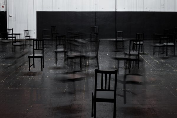 Eugène Ionesco DIE STÜHLE | Berliner Ensemble