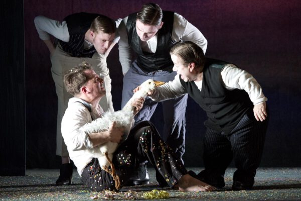 Bertolt Brecht HANS IM GLÜCK | Berliner Ensemble