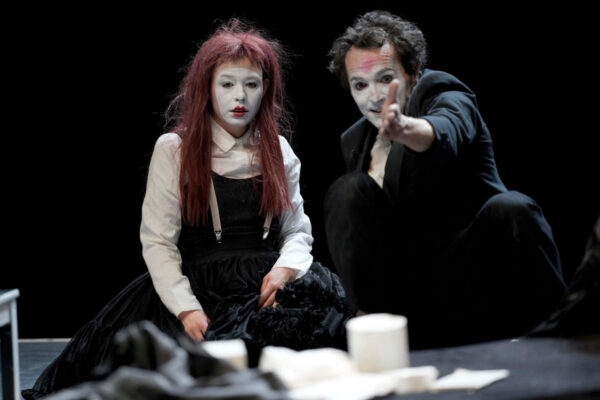 Eugène Ionesco DIE NASHÖRNER | Stadttheater Ingolstadt