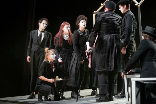 Eugène Ionesco DIE NASHÖRNER | Stadttheater Ingolstadt