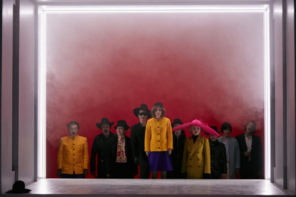 Hauptmann / Brecht / Weill HAPPY END | Renaissance Theater Berlin