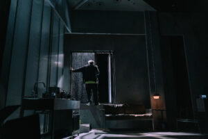 Matthieu Delaporte | EINSZWEIUNDZWANZIG VOR DEM ENDE | Renaissance Theater Berlin