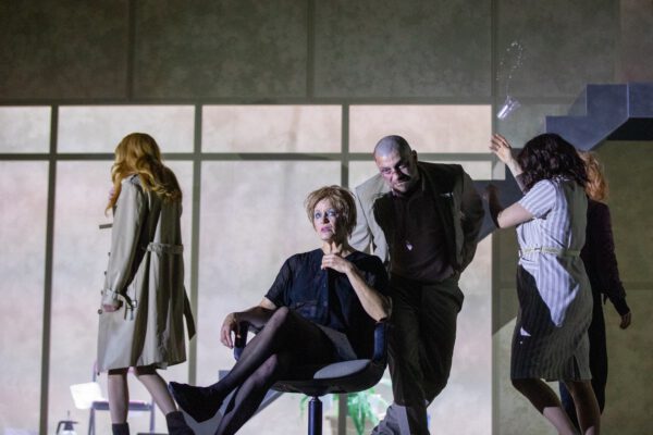 Heinrich von Kleist | DER ZERBROCHNE KRUG | Stadttheater Fürth | 2026